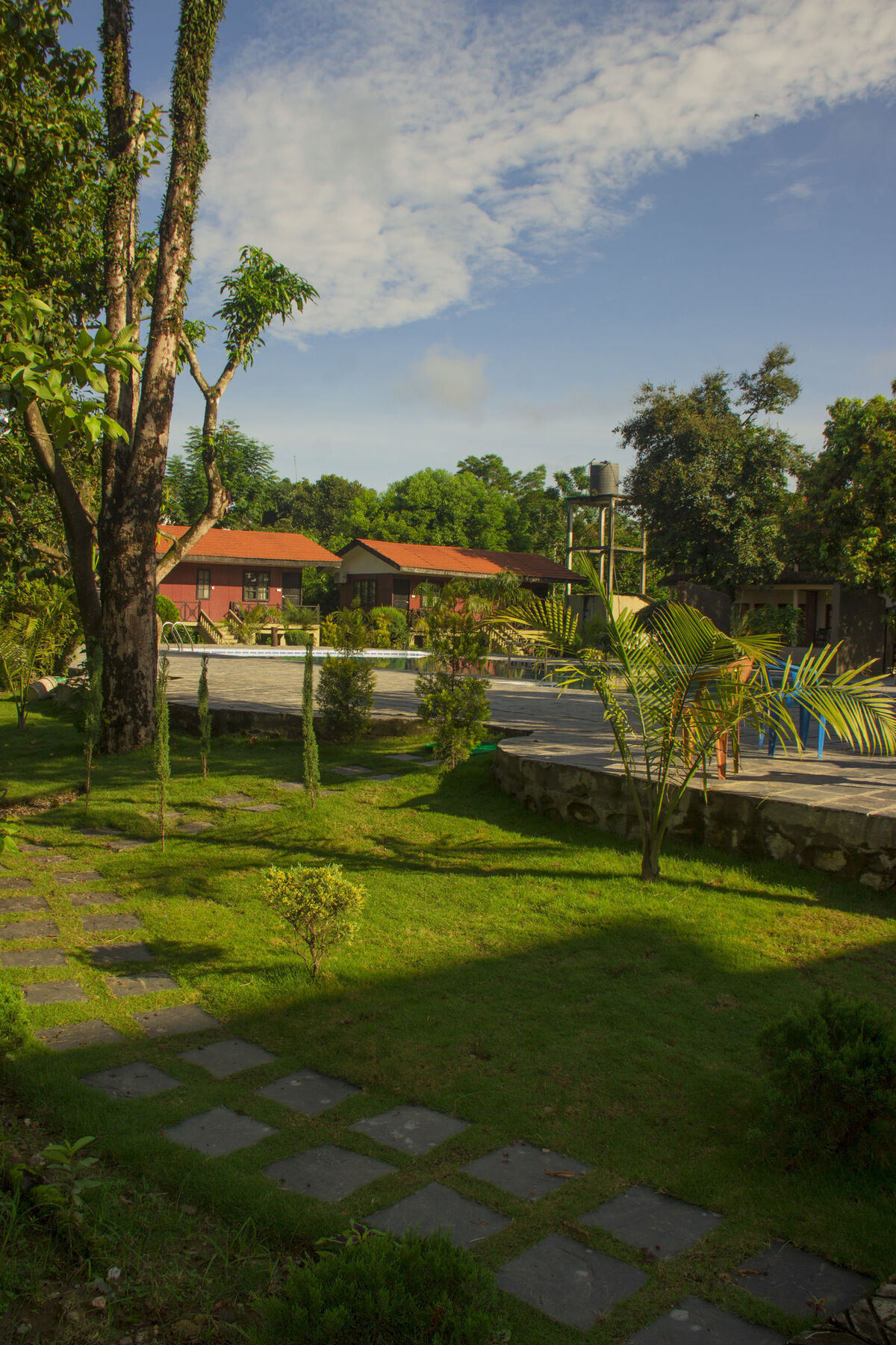 Jungle World Resort Sauraha Exterior foto